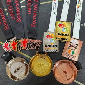 เหรียญรางวัลยูโด ฟุตบอล คุนฟู มวยไทย ยูยิตสู สำหรับการแข่งขันเทควันโด ปรับแต่งได้ - Product Image 2