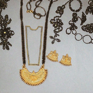 超エレガントなエスニックゴールドメッキの伝統的な黒ビーズのマンガルスートラ、女性用、結婚式、パーティー、ギフト、普段使いに、卸売価格で。 - Product Image 3