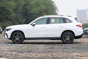Voiture d'occasion Offre Spéciale pas chère 2025 Mer-cedes Ben-z <span class=keywords><strong>GLC</strong></span> 260 L 4 MATIC 4 portes 5 places SUV Voitures hybrides électriques Véhicules à énergies nouvelles - Product Image 4