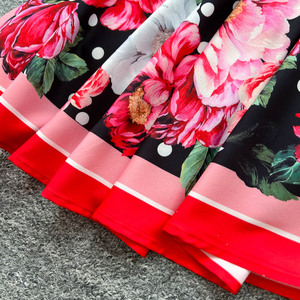 Abito con Bretelle Stile Retrò Elegante, Stampa Personalizzata, Effetto Snellente in Vita, Ampia Gonna a Ruota - Product Image 4