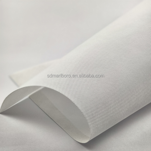 Tissu non tissé blanc en spunbond, respirant avec certification CPR pour usage agricole - Product Image 3