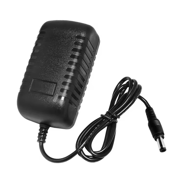 Intelligent 25.5W Automatic Lithium Battery Charger With US/EU/UK/AU Plug 12.6V 2A Switching Power Supply for Various Devices