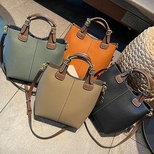 Sac à main pour femme de qualité avec logo personnalisé, sac seau en cuir avec chaîne, nouveau sac seau tendance pour femme - Product Image 5