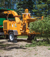 Broyeur de bois remorquable de 7500 lb, 15 pouces, 120-174 HP, diesel/essence, avec roue d'alimentation double