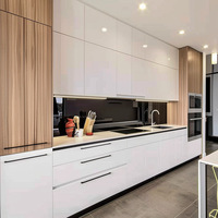 Meubles de cuisine en mélamine ultra-brillante avec portes vitrées, thermoformés UV, sur mesure, modulaires, pour appartement moderne