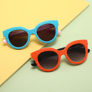 Gafas de Sol para Niños K6113, Montura de PC, Protección UV400, Gafas de Sol de Moda para Viajes, Unisex, Uso en Exteriores - Product Image 3