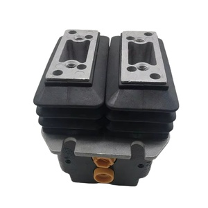 อะไหล่รถขุด SK200-8 ชุดวาล์วเท้าเหยียบ วาล์วนำร่อง YN30V00106F2 YN30V00105F2 ชุดวาล์วเท้าเหยียบ - Product Image 1
