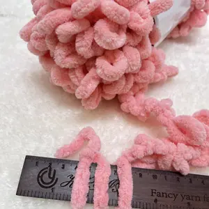 Factory Direct Sales 100g 8m Super Soft Puffy Chunky Blanket Boucle Polyester Yarn Finger Loop Chenille Yarn For Hand Knitting