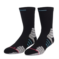 Usine En Gros Professionnel Homme Chaussettes Épais Respirant Basketball Football Running Soccer Chaussettes Support Chaussettes Personnalisées logo