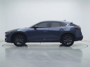 รถยนต์มือสอง Mazda <span class=keywords><strong>CX</strong></span>-4 ปี <span class=keywords><strong>2021</strong></span> เครื่องยนต์ 2.0 ลิตร 2WD แบบดูดอากาศธรรมชาติ ประหยัดน้ำมัน เบาะหนัง<span class=keywords><strong>ส</strong></span>ีเข้ม รถ SUV ขายส่ง<span class=keywords><strong>ส</strong></span>่งออกจากจีน - Product Image 5