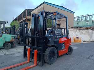 Montacargas Usado en Oferta, 3 Toneladas, Motor de Gas LP, Longitud de Horquilla de 1220 mm, Montacargas Hidráulico para Almacén - Product Image 6