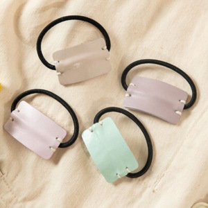 Coleteros de estilo japonés y coreano a la moda, accesorios para el cabello minimalistas de color sólido en tonos dulces, creativos coletines de cuero PU. - Product Image 3