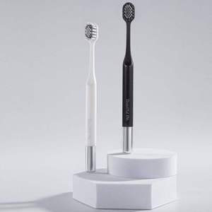 Brosse à dents de luxe à manche manuel plaquée argent, poils extra doux, brosse à dents noire et blanche pour mari et femme - Product Image 1