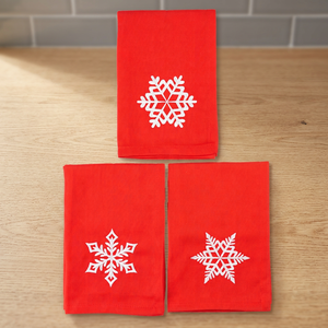 Serviettes en coton carrées brodées de flocons de neige rouges, lot de 3, décoration de table, utilisation à la maison et en avion, style moderne, lavables en machine - Product Image 1