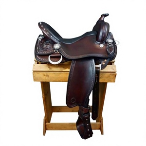 Silla de montar inglesa de cuero genuino BS International, fabricada a medida, con estructura de madera, brida para caballo, de primera calidad, sostenible y transpirable. - Product Image 5