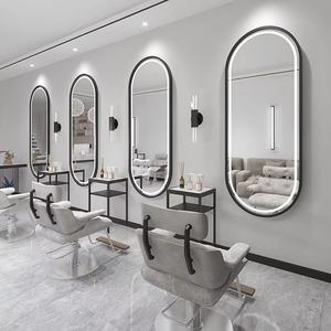 กระจกติดผนังสไตล์ยุโรปแบบเรียบง่าย พร้อมไฟ LED สำหรับร้านตัดผม โรงแรม สีทอง - Product Image 5