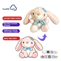 Porte-clés en peluche lapin de dessin animé personnalisé, adorable jouet en peluche lapin moelleux pour ornement de sac à dos