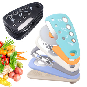 Ensemble de 6 ustensiles de cuisine : râpe à fromage, ouvre-bouteille, éplucheur de légumes, coupe-pizza, presse-ail pour la cuisine - Product Image 1