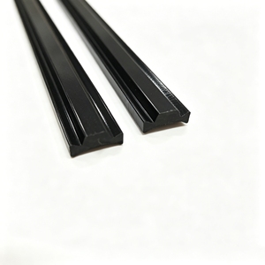 Perfil Aislante de Poliamida con Retardante de Llama PA66GF25 en Forma de C para Sistemas de Puertas y Ventanas de Aluminio con Clasificación de Incendio - Product Image 5