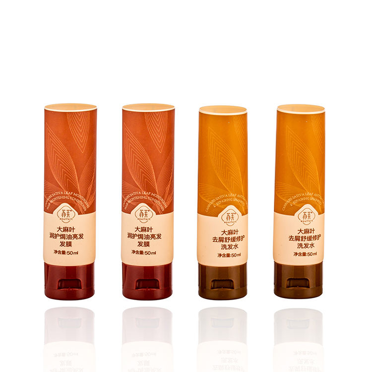 สีน้ำตาล