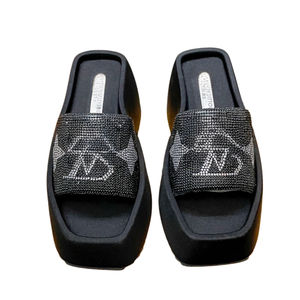 Sandalias de tacón alto de lujo para mujer, estilo de diseñador, venta al por mayor directa de fábrica (5-8cm) - Product Image 1