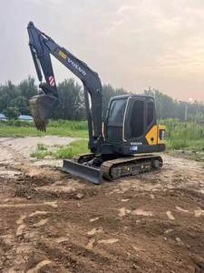 Mini-excavatrice Volvo EC80 d'occasion, d'origine suédoise, certifiée CE |   8 tonnes |   Moteur Cummins |   Boîte de vitesses et pompe |   Faible nombre d'heures de fonctionnement |   Excellent état - Product Image 4