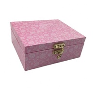 Boîte cadeau transparente en forme de livre pour gloss à lèvres imprimé, avec fenêtre en mousse noire rose, revêtement UV, matériaux recyclés