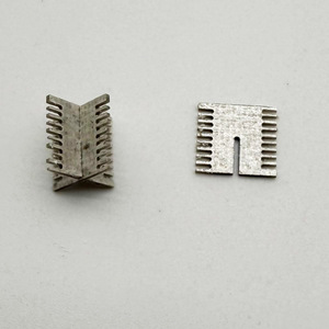 Placa Aislante de Mica con Orificios para Aplicaciones de Alta Temperatura, Diseño de 8 Brazos - Product Image 2