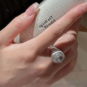 Anillo de Plata Pura S925 con Espuma de Agua y Jade, Estilo Vintage, Diseño de Nicho Simple y Moderno, Corte Ovalado con Forma de Diamante, Acabado Cepillado con Efecto de Huella Dactilar - Product Image 3