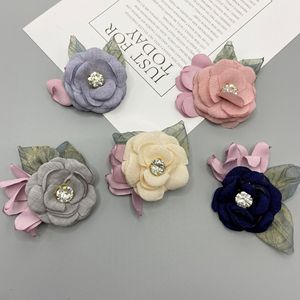 Broches en tissu faites à la main, fleurs en cristal de 6 cm, accessoires pour cheveux de femme, corsages de mariage pour sacs, chaussures, vêtements - Product Image 1