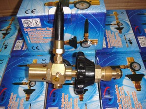 Régulateur de gonflage de ballons à l'hélium, Valve de gonflage de ballons avec régulateur d'hélium, Valve de gonflage de ballons à l'hélium - Product Image 3