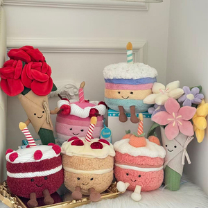 Peluche Jellycat Torta di Compleanno alla Crema di Fragole con Candela a Forma di Drago, Giocattolo Super Morbido Imbottito in Cotone PP per Regali per Bambini - Product Image 3