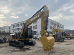 รถขุดไฮดรอลิกตีนตะขาบ CAT 320D2L มือสองคุณภาพสูง ขนาด 20 ตัน ใช้งานน้อย เหมาะสำหรับงานก่อสร้าง - Product Image 4