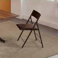 Chaise pliante en acier de type Cesca avec revêtement en tissu pour salle à manger