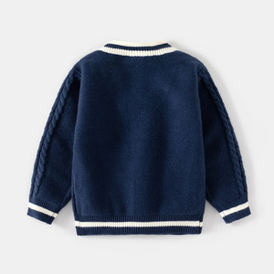 Pull pour garçons en gros, nouvelle collection automne-hiver, <span class=keywords><strong>cardigan</strong></span> style coréen, vêtements pour enfants, haut pour bébé, col en V, une pièce - Product Image 3