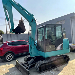 Excavatrice Kobelco SK60 de 6 tonnes avec godet de 0,3 m³ de capacité, excavatrice sur chenilles Kobelco SK50SR d'occasion - Product Image 1