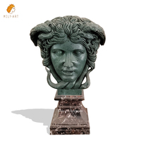 Busto de Medusa en Mármol Beige MILY, Escultura de Cabeza Tallada a Mano, Diseño Clásico Antiguo para Interiores