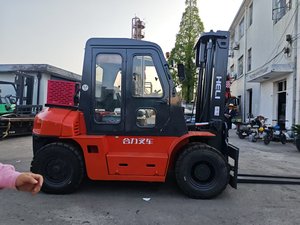 China High Quality heli Forklifts 1.5 Ton 2 Ton 3 Ton Diesel 7 Ton Forklift New Used Electric <b>Fork</b> Lift with AC AND CAB - Product Image 5