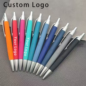 Stylo bille en plastique personnalisé avec logo pour événements promotionnels, cadeaux marketing pour hôtels et marques - Product Image 1