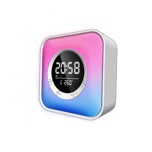Réveil numérique Radio FM <span class=keywords><strong>avec</strong></span> chargement USB Haut-parleur sans fil Bluetooth pour intérieur <span class=keywords><strong>bureau</strong></span> lumière RVB - Product Image 2