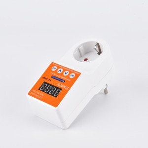 Protector de Voltaje Digital 16A Enchufe EU 220V con Pantalla para TV y Refrigerador - Product Image 1