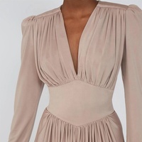 Robe Courte Élégante pour Femme à Manches Longues, avec Buste Plissé, Taille Cintrée et Jupe Fluide – Idéale pour les Occasions Spéciales