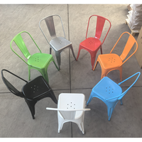 Chaises de salle à manger industrielles multicolores en fer et métal pour la maison, le jardin et le parc.