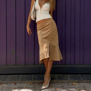 Falda retro de pana con bordado floral, falda ajustada con volantes de longitud midi, estilo Y2K para chicas modernas. - Product Image 3