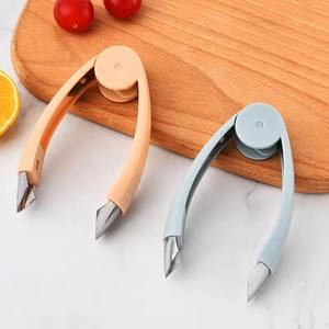 Molletta multifunzione in acciaio inox per frutta e pomodoro e verdura pelapatate per pinza di ananas e fragola - Product Image 4