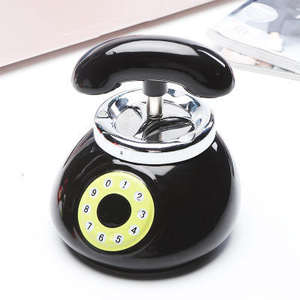 Cenicero <span class=keywords><strong>de</strong></span> cigarros <span class=keywords><strong>de</strong></span> <span class=keywords><strong>arcilla</strong></span> <span class=keywords><strong>de</strong></span> cerámica barato <span class=keywords><strong>de</strong></span> estilo bonito con forma <span class=keywords><strong>de</strong></span> teléfono, <span class=keywords><strong>ceniceros</strong></span> portátiles <span class=keywords><strong>de</strong></span> tabaco con logotipo personalizado <span class=keywords><strong>de</strong></span> pie - Product Image 3