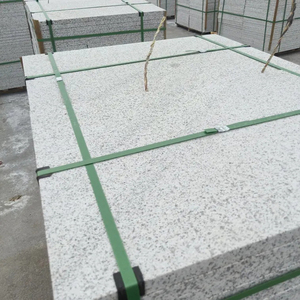 <span class=keywords><strong>Piastrelle</strong></span> <span class=keywords><strong>in</strong></span> Granito Grigio Moderno per Pavimenti Esterni, Finitura Superficiale Fiammata, Soluzione di Design Grafico, Alta Resistenza, Ecologico - Product Image 1