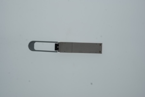 QSFP-40/100-SRBD QSFP-40/100-SRBD การเชื่อมต่ออีเธอร์เน็ต 40G หรือ 100 กิกะบิต ตัวรับส่งสัญญาณ SFP+ แบบ QSFP BIDI ใช้พลังงานต่ำ QSF - Product Image 2