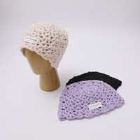 Bonnet en tricot ajouré fait main au crochet pour femme – Chaud et confortable pour l'automne et l'hiver – Bonnet en fil tricoté