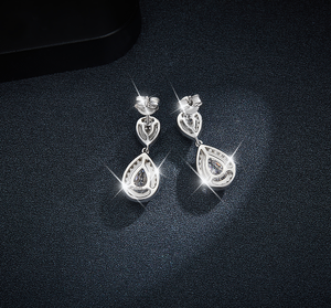 Boucles d'oreilles en argent pour femmes avec moissanite taille poire 1 carat et pierre en silicium - Product Image 3